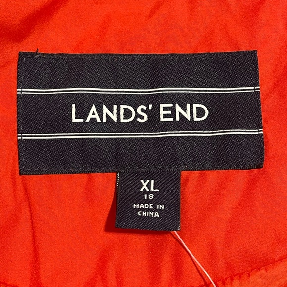 NWT LANDS END DOWN-FILLED PUFFER COAT - Picture 8 of 13